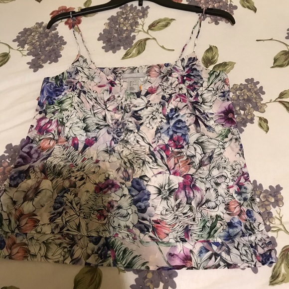 😻 3/$20 H & M top - Picture 4 of 5